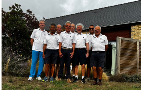L’ÉQUIPE SENIORS DE CORNOUAILLE EN PISTE AU CHALLENGE BRETAGNE-PAYS DE LOIRE